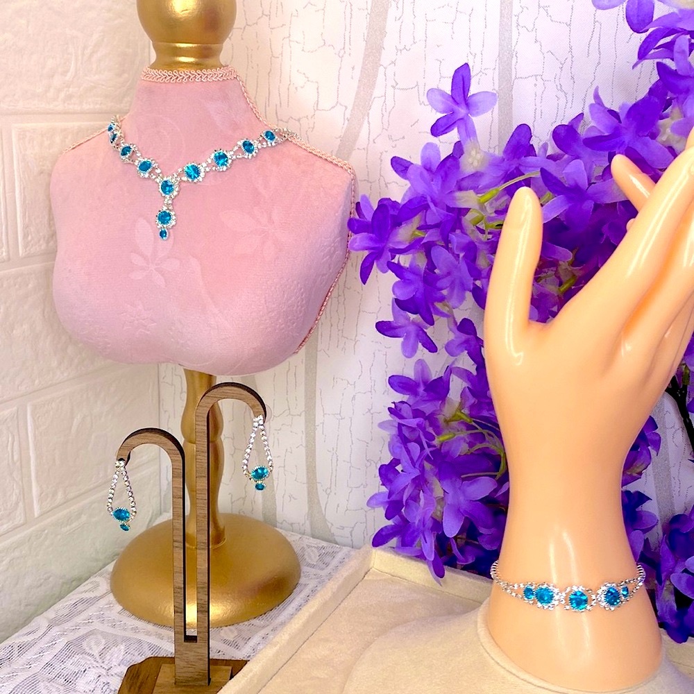 🎀 Silver Lake Blue Rhinestone Jewelry Set 🎀